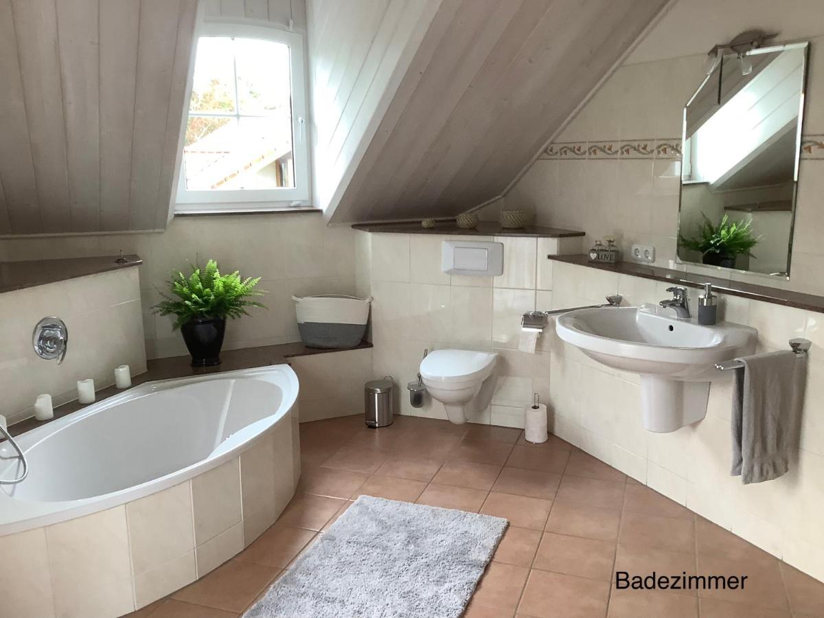 Апартаменты Wohlfuehloase Am Michelsberg Бад-Мюнстерайфель Экстерьер фото